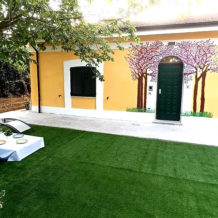 Bed & Breakfast La Casa Di Lucia 3*