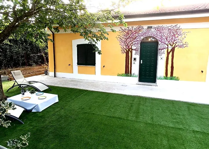 Couette-café La Casa Di Lucia 3*